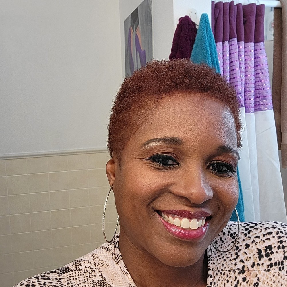 Meet your Posher, Katina